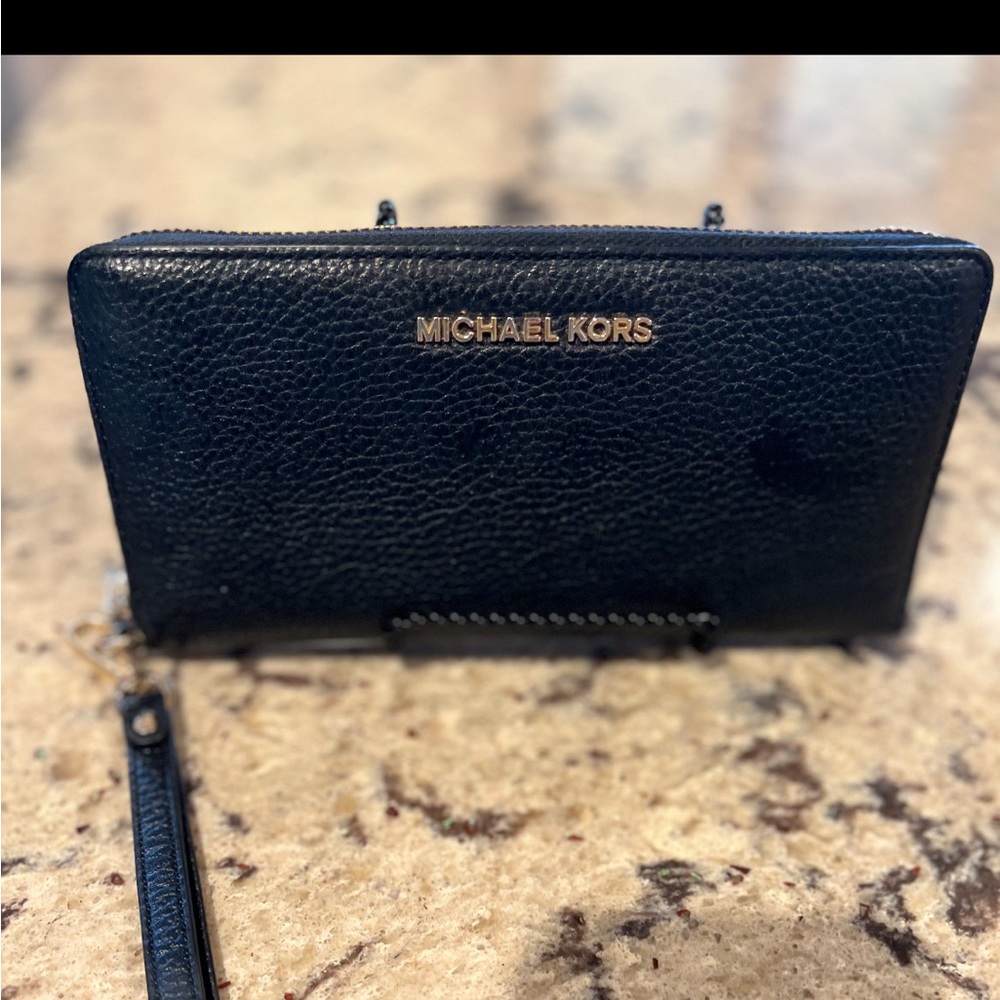 Black Michael Kors Wallet- never used